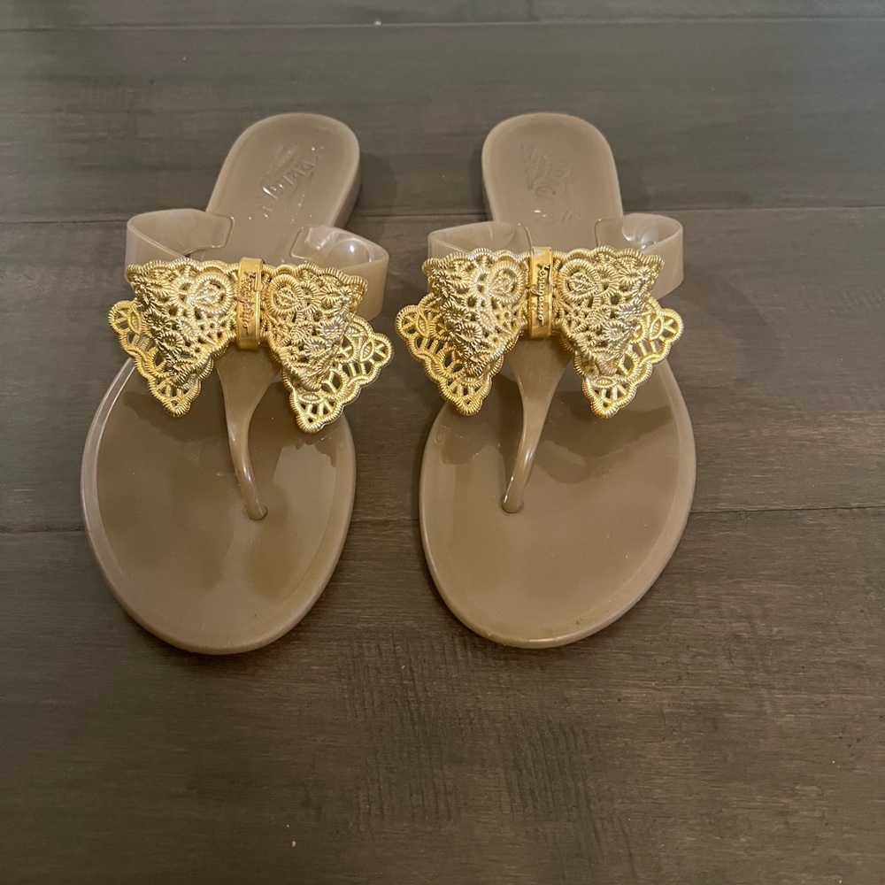 Salvatore Ferragamo jelly flip flop size 7